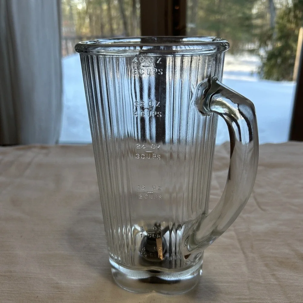 Vtg Waring Blender Glass Ribbed 4-Leaf Clover Jar Pitcher  40oz / 5 Cups Blade